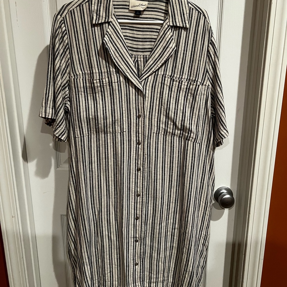 Universal Thread Black and White Striped Shirt Dress